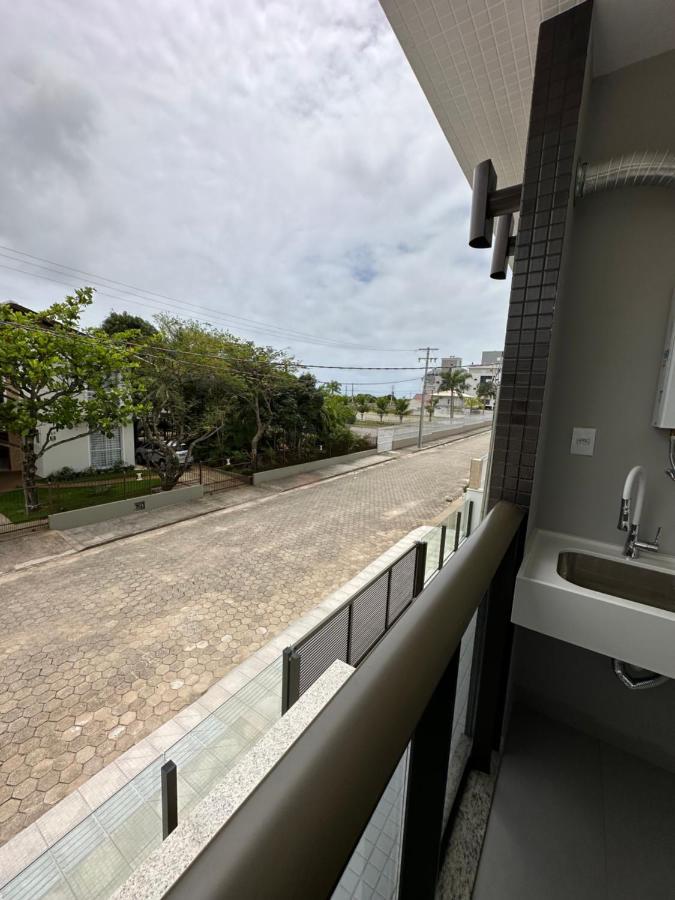 Conchas Das Caravelas Governador Celso Ramos Exteriör bild